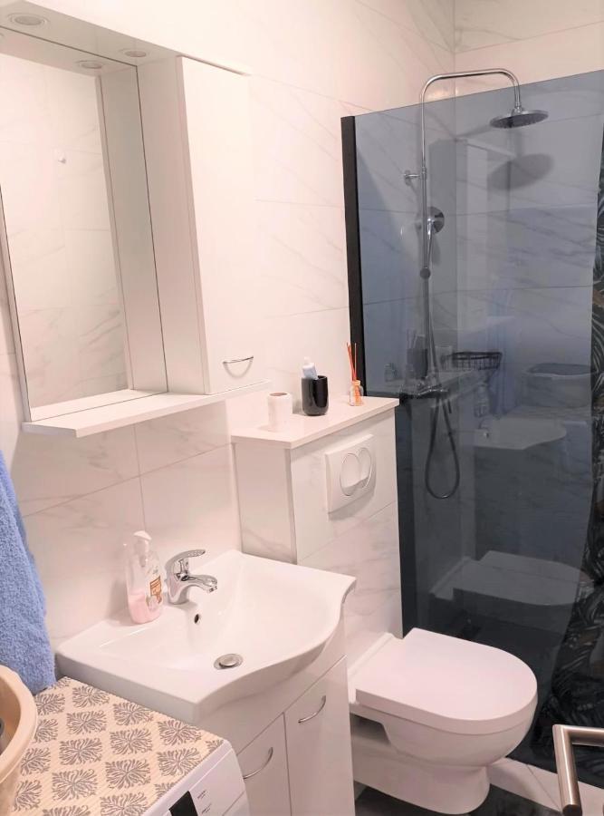 Apartment Neva Split With Free Private Parking Space 외부 사진