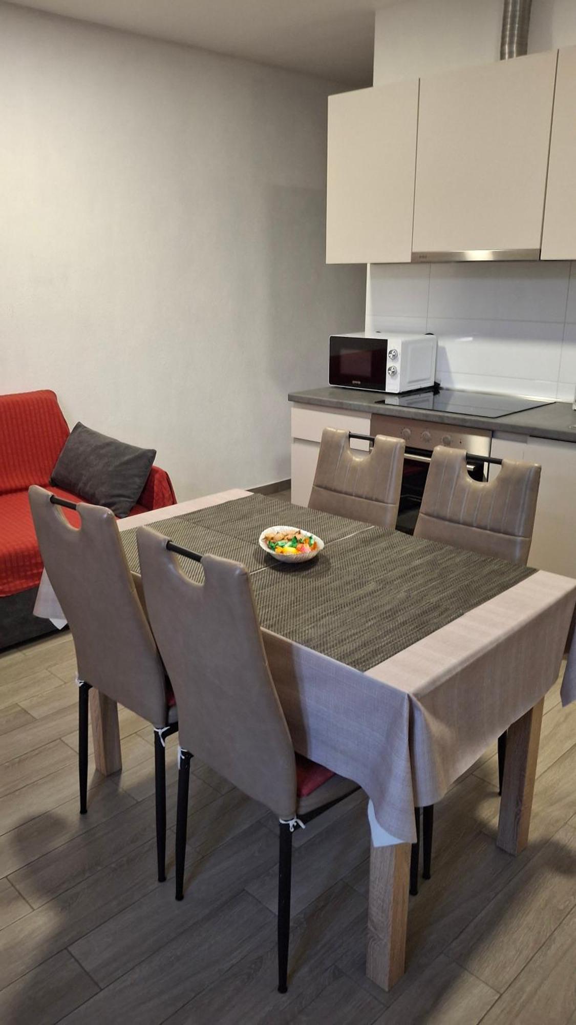 Apartment Neva Split With Free Private Parking Space 외부 사진